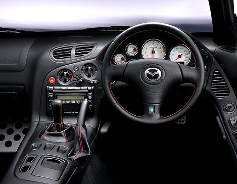 RX-7 RZ dashboard view